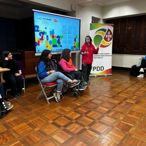 Formação para Assistentes Desportivos: Promovendo Inclusão e Autonomia no Desporto