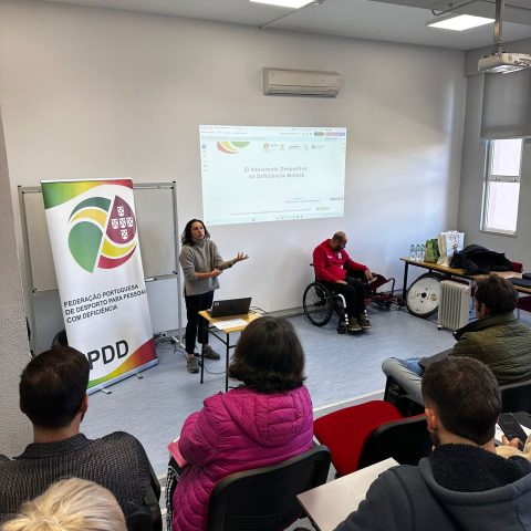 Formação para Assistentes Desportivos: Promovendo Inclusão e Autonomia no Desporto